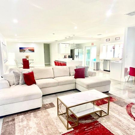 Luxurious & Modern Open Floor Plan Heated Pool Villa Hollywood Exterior foto