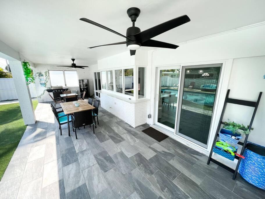 Luxurious & Modern Open Floor Plan Heated Pool Villa Hollywood Exterior foto